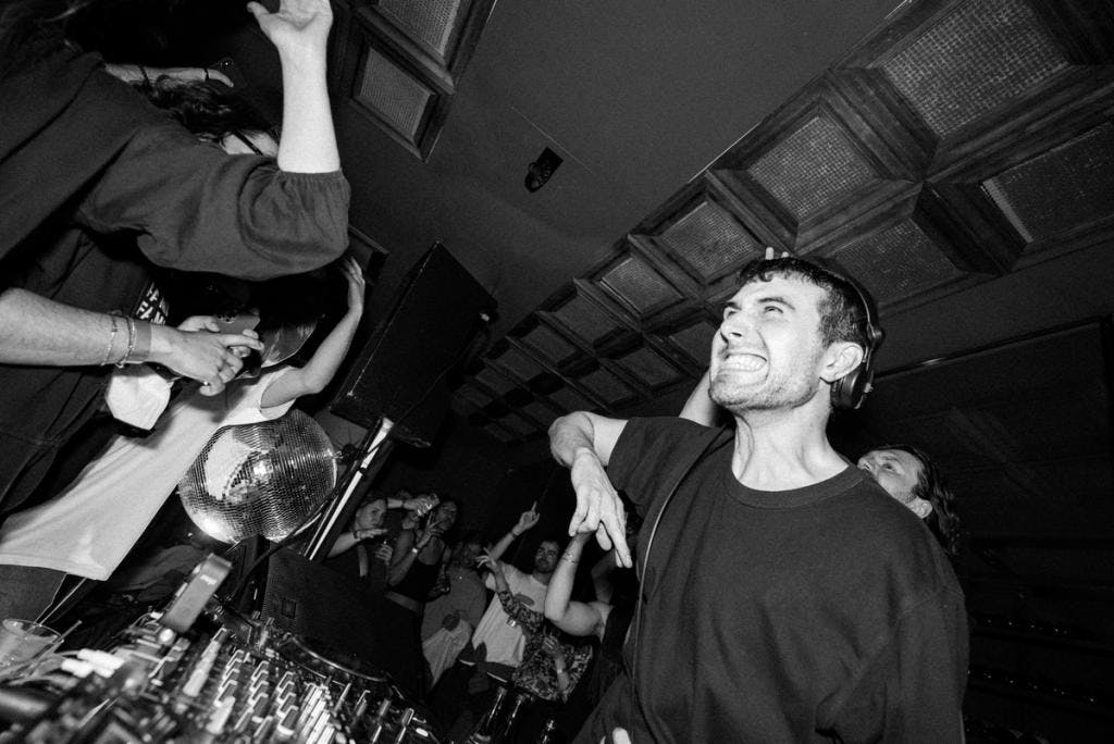  Fred Again.. Gains Worldwide Acclaim for Historic Boiler Room Debut